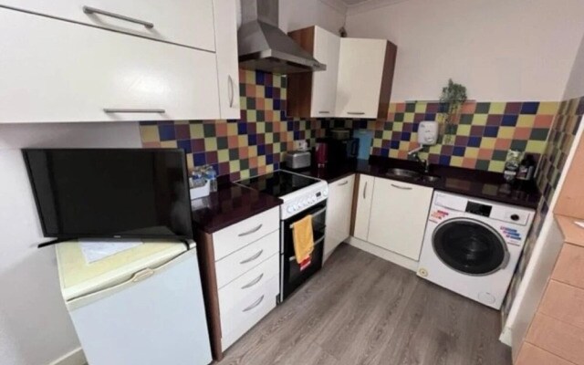 Inviting 1-bed Apartment in Ilford