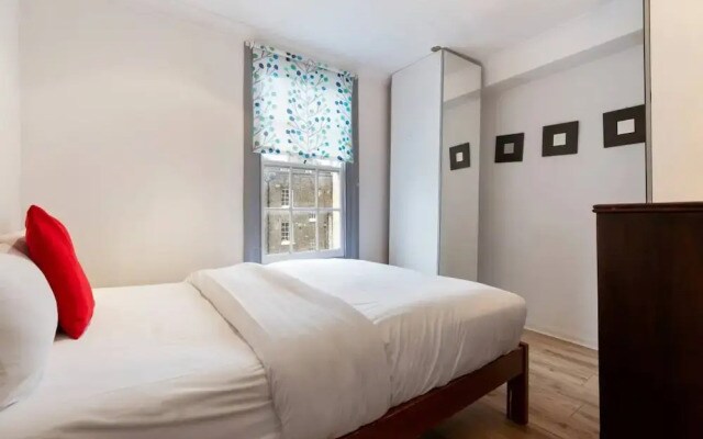 Comfortable 2 Bedroom Flat With Good Transport
