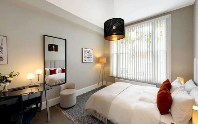 Collingham Road - 2 Bedroom Apartment I