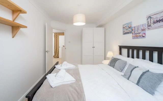 Deluxe 2Bed Duplex Apartment & parking