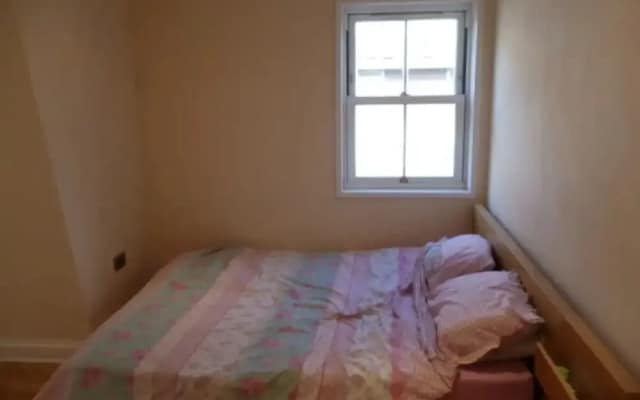Modern 1 Bedroom Flat With Great Transport Links