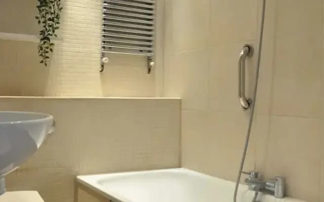 Bright 1 Bedroom Flat Perfect for City Getaway