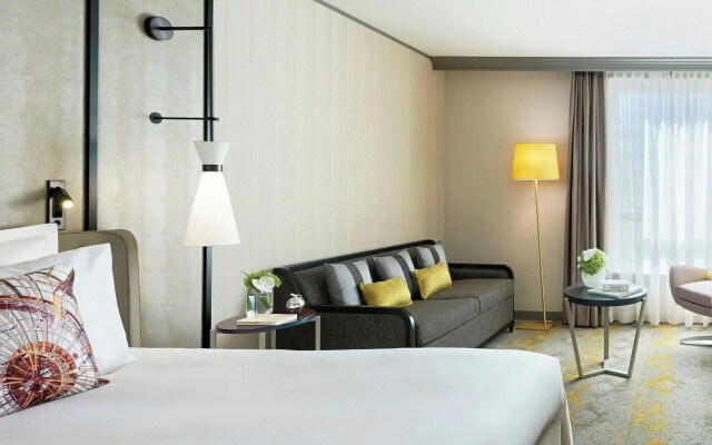 Renaissance Paris La Defense Hotel