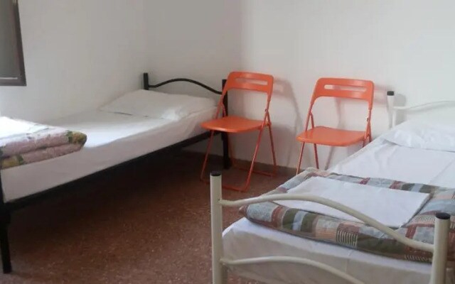 Sandy Hotel