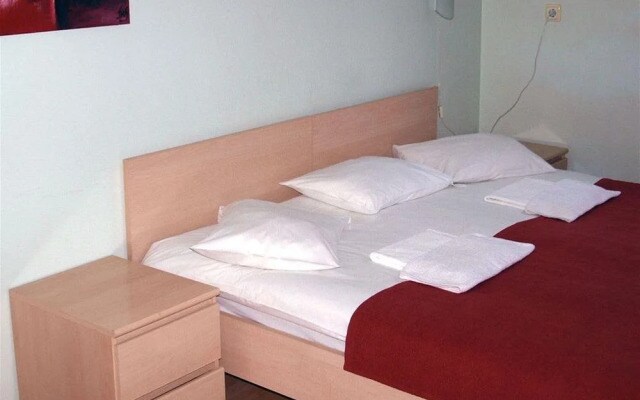 Hotel G9