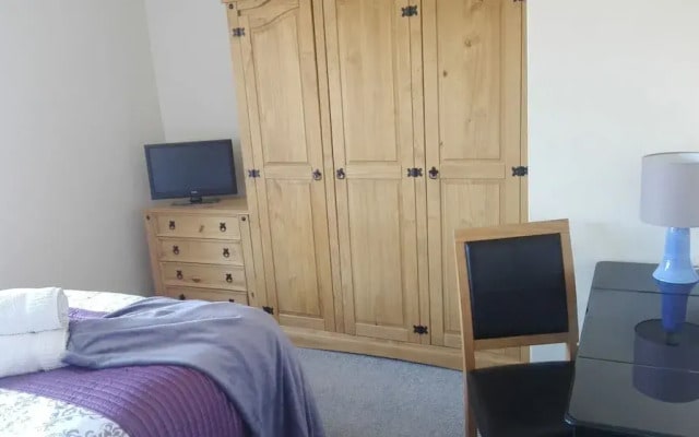 Manor 3bed House With Garden