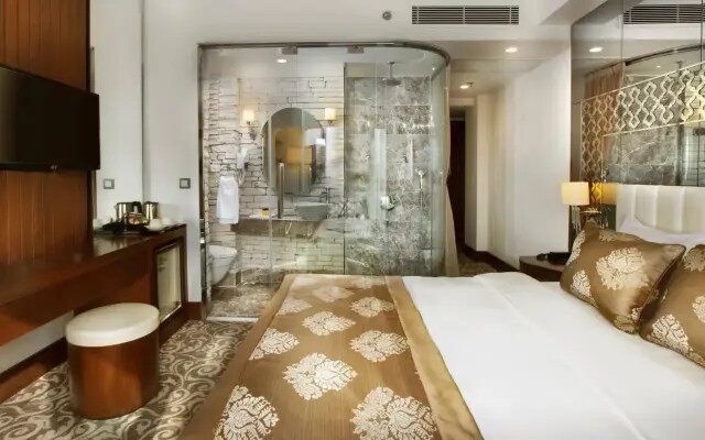 Pera Center Hotel