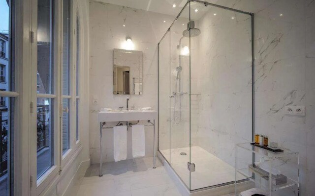 Relais12Bis Bed & Breakfast By Eiffel Tower