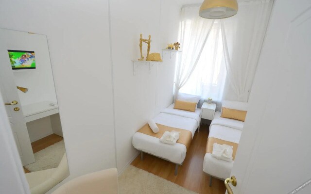 Апартаменты Golden Garden