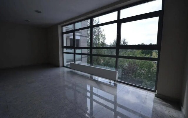 P&O Serviced Apartments FABRYCZNA
