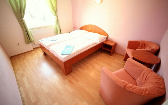 Leon hotel