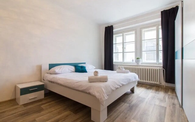 Karlova 7 Apartments