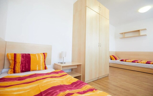 University Hotel