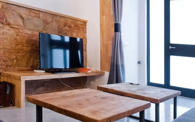 Unique Architects Apartment IN Trendy Central Poble SEC By Myrentalhost