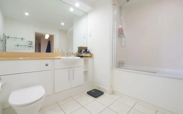 Modern 1 Bedroom Dalston Flat