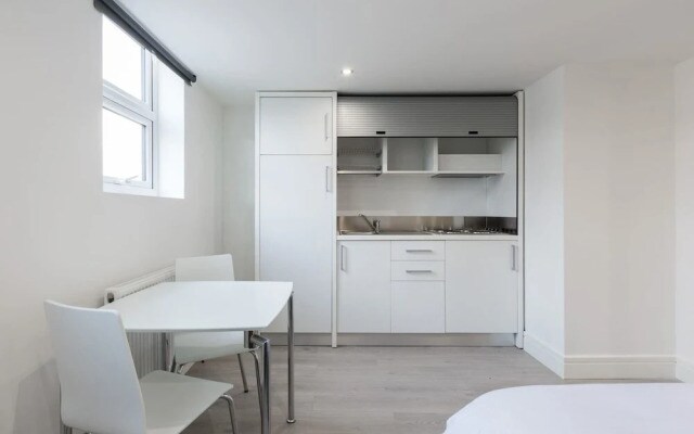 Clean Studio Flat - Camberwell! 2c