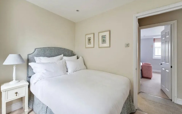 Gorgeous Modern 2 Bedroom Flat in Chelsea