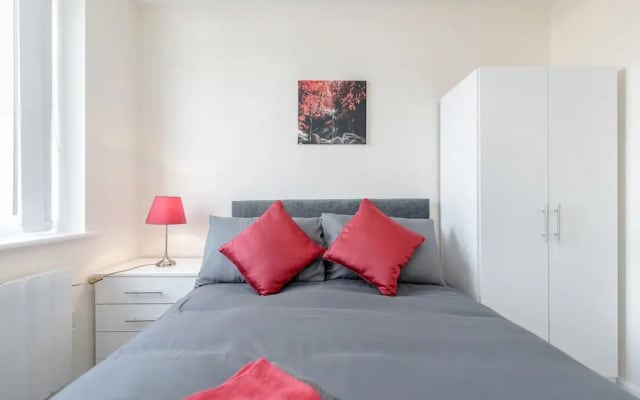 Harrow City Apartment