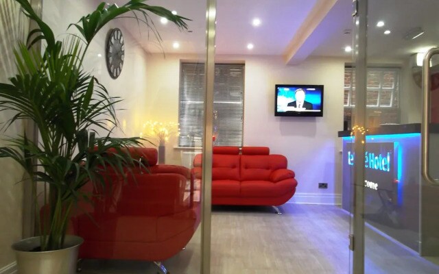 Ville Hotel