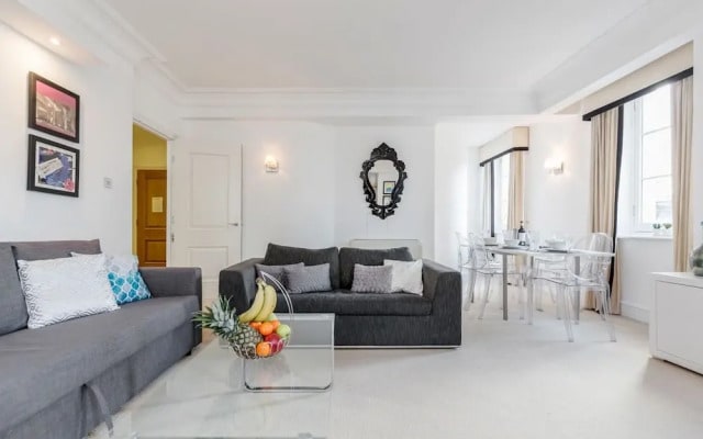 Outstanding Trafalgar Penthouse, sleeps 8