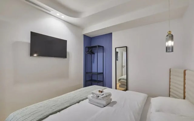 Apartment With AC Saint-germain des Pres / Rennes