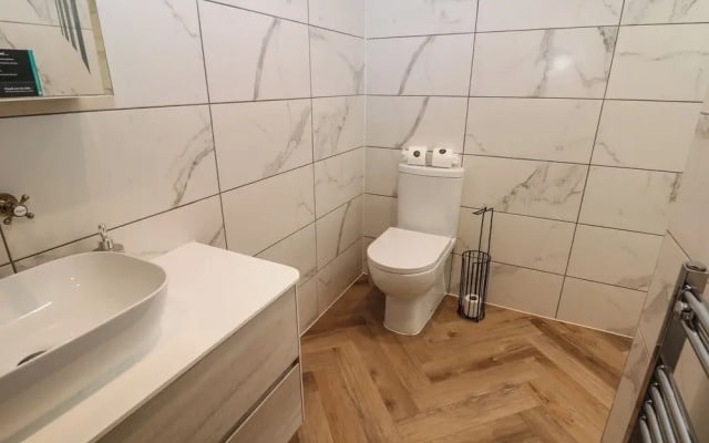 Netherdale Penthouse