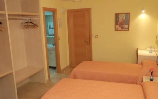 Hostal Fronton