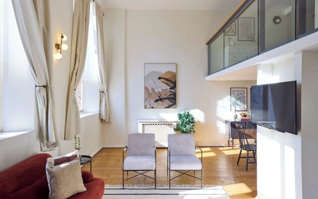 St Gabriel's Loft Apartment