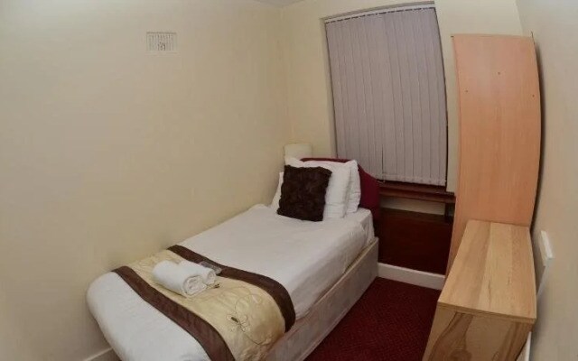Heathrow Palace