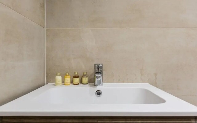 Bright Studio Flat - Camberwell! 3d