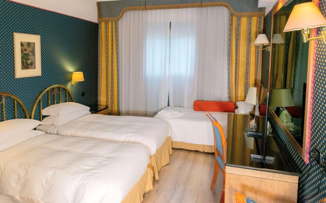 Отель Best Western Rivoli