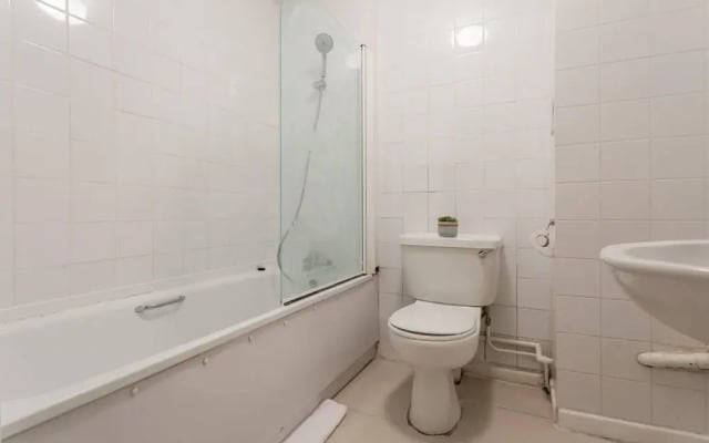 3BR Flat Close To Hyde Park