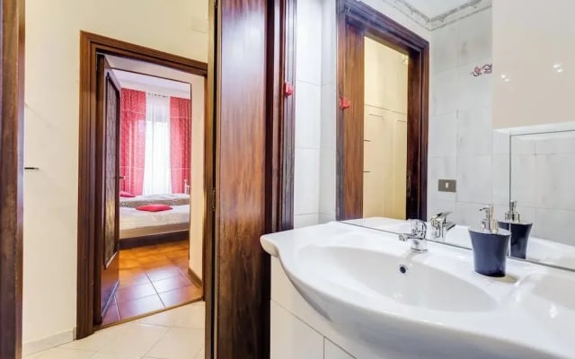 Charming Trastevere Apartment in Heart of Rome