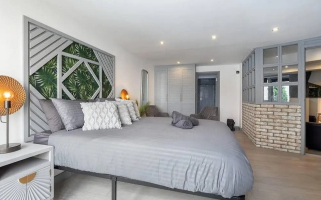 1-bed Flat in West London, Sleeps 2