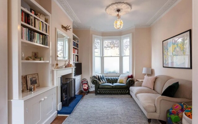 South London Architectural Retreat
