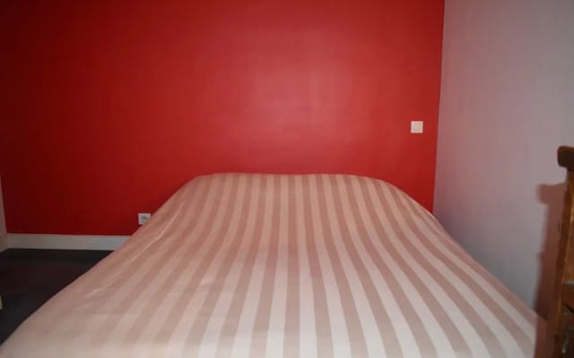 Spacious 1 Bedroom Apartment in Paris 15th