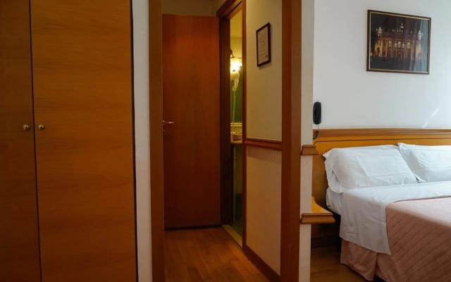 Green Hotel