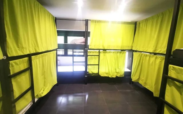 MYD Madriz Hostel