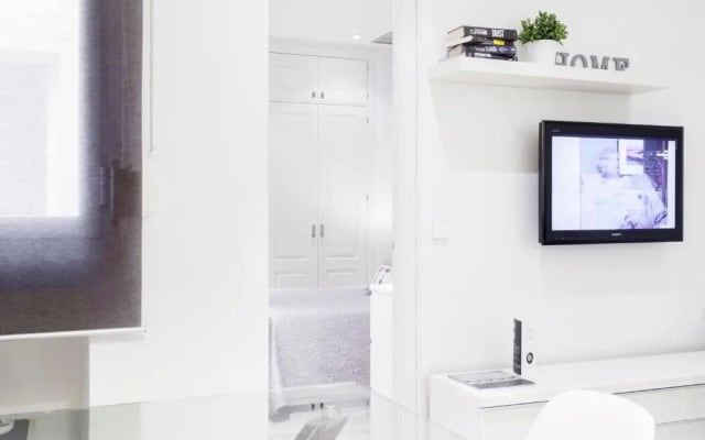 Serrano Apartment by Flatsweethome