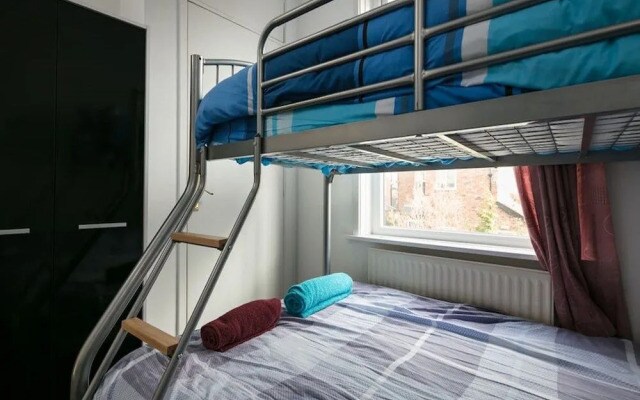 Short Term Shared R&R In Chorlton