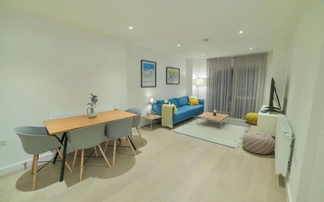 Superhost's Brand New Luxury London Flat