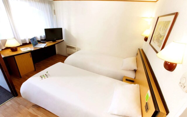 Campanile NATURE - Paris Ouest Gennevilliers Port