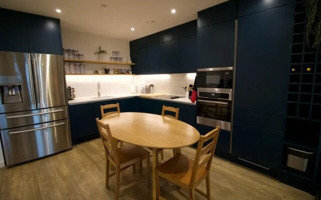 Surrey Quays Apartment