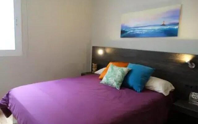 Feel at Sants Apartments