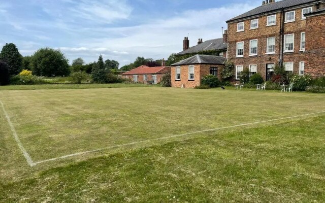Rowley Manor