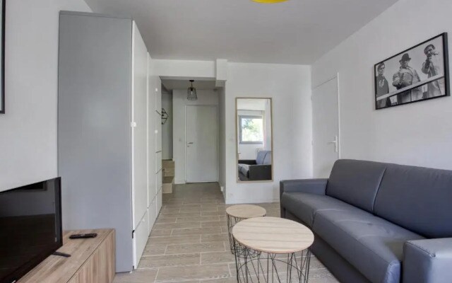 Superb Apartment Near The Bassin De La Villette