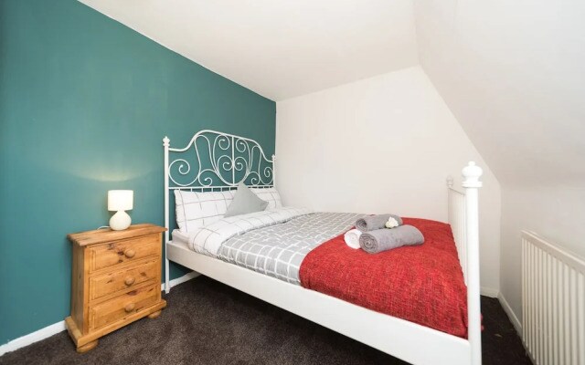London Victoria Park 2 Bed Apt