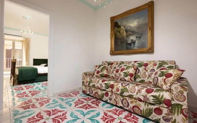 Delfini Trevi House