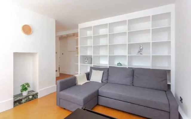 Peaceful 2 Bedroom Apartment in Central London