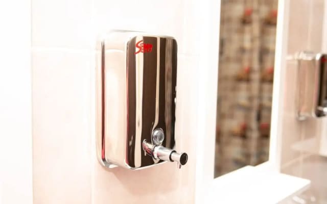 Lighthost hostel